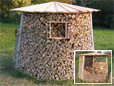 Ideal fr Kleinverbraucher die dreigeteilte Holzmiete zur teilweisen Entnahme von Brennholz