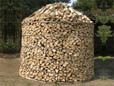 Holz fachgerecht und platzsparend lagern als alternative Heizmglichkeit fr die kalte Jahreszeit