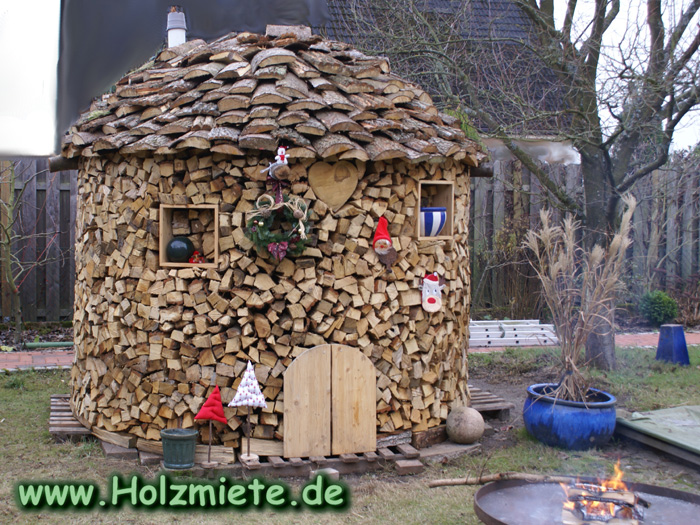 Spalten und Stapeln zur Holzmiete Gartenh�uschen